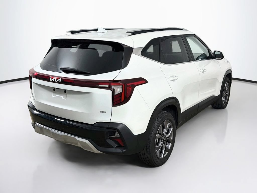 Used 2024 Kia Seltos S AWD/4WD image 5