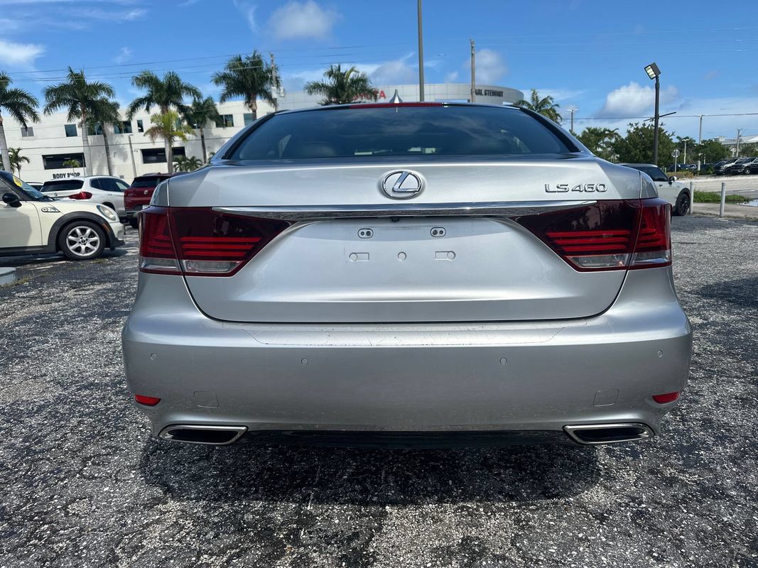 Used 2014 Lexus LS 460 w/ Comfort Package RWD image 6