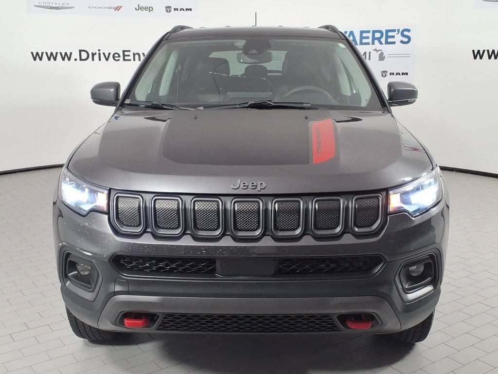 Used 2022 Jeep Compass Trailhawk AWD/4WD image 2