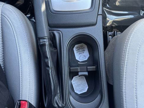 Used 2015 Subaru Forester 2.5i Premium image 25