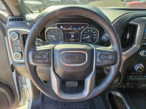 Used 2020 GMC Sierra 3500 Denali w/ Denali Ultimate Package AWD/4WD image 17