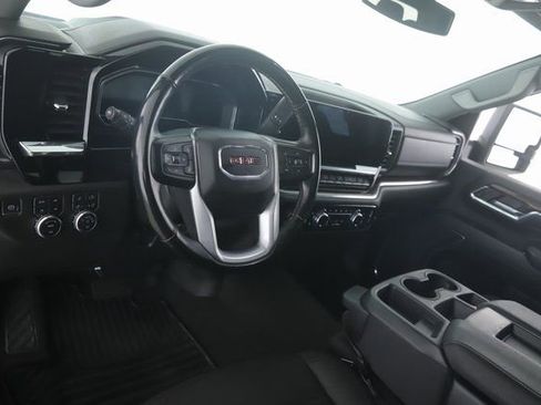 Used 2024 GMC Sierra 2500 SLE w/ SLE Value Package; image 17