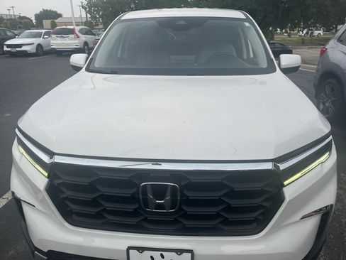 Used 2024 Honda Pilot EX-L image 2