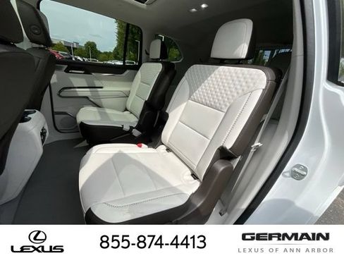Used 2024 GMC Acadia Denali w/ Super Cruise Package AWD/4WD image 13