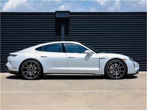 New 2025 Porsche Taycan Turbo image 8