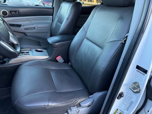 Used 2014 Toyota Tacoma 4x4 Double Cab w/ SR5 Package image 94