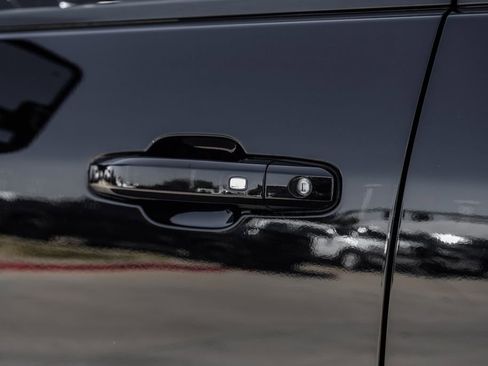 Used 2021 Chevrolet Silverado 2500 LTZ w/ LTZ Plus Package image 46