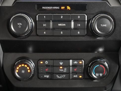 Certified 2020 Ford F150 XLT w/ Equipment Group 302A Luxury AWD/4WD image 28