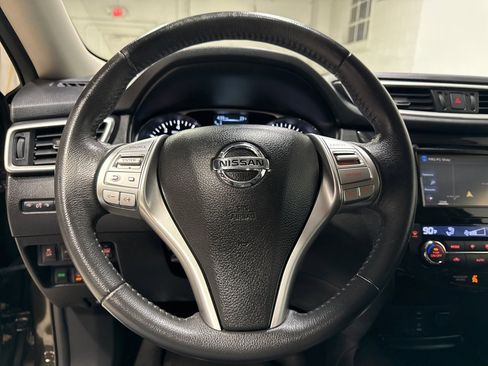 Used 2015 Nissan Rogue SL w/ SL Premium Package image 11