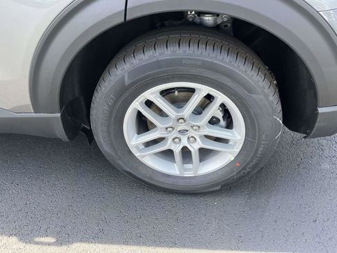 New 2026 Ford Explorer Active w/ Active Comfort Package RWD image 5