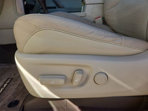 Used 2018 Lexus GX 460 image 11