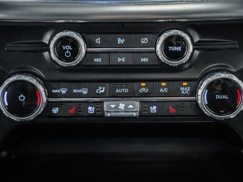 Used 2023 Ford F150 Lariat w/ Equipment Group 502A High image 25