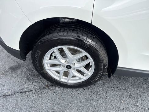 Used 2024 Ford Edge SEL w/ Convenience Package image 23