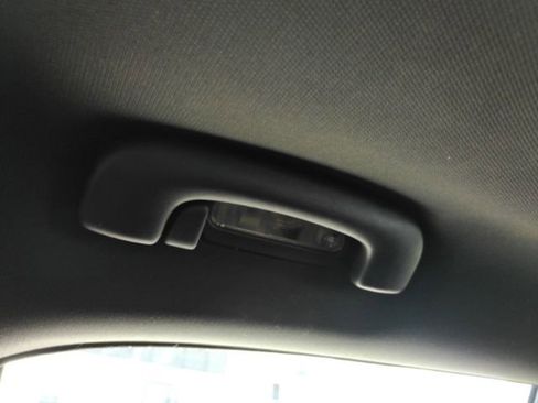 Used 2022 Chrysler 300 S w/ Comfort Group RWD image 33