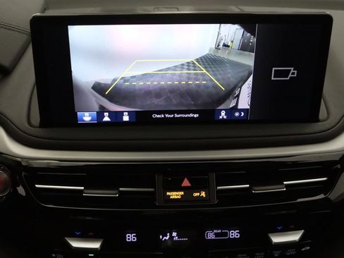 Used 2026 Acura MDX SH-AWD image 21