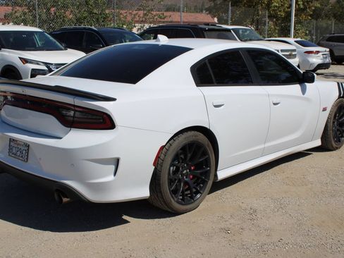 Used 2018 Dodge Charger R/T Scat Pack w/ Dynamics Package RWD image 4
