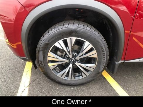 Used 2023 Nissan Rogue SV image 10