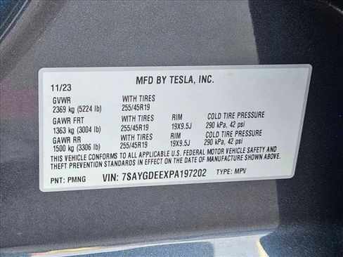 Used 2023 Tesla Model Y Long Range image 25