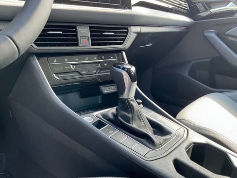 New 2025 Volkswagen Jetta SEL image 19