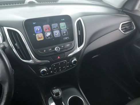 Used 2018 Chevrolet Equinox LT w/ Sun & Infotainment Package image 26