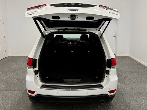 Used 2019 Jeep Grand Cherokee Limited image 11