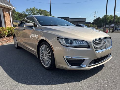 Used 2017 Lincoln MKZ Reserve AWD/4WD image 6