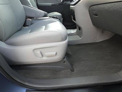 Used 2017 Toyota Sienna XLE Premium w/ Outdoor Package AWD/4WD image 38