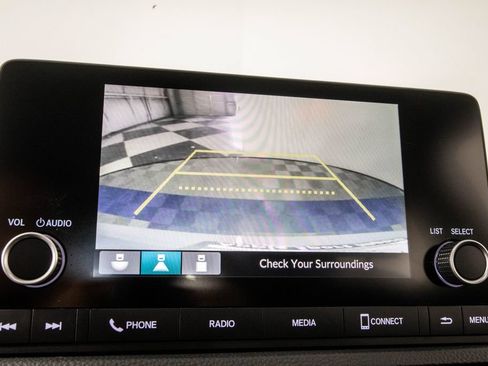 Used 2025 Honda CR-V LX image 23