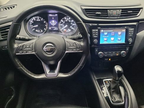 Used 2017 Nissan Rogue Sport SL FWD image 22