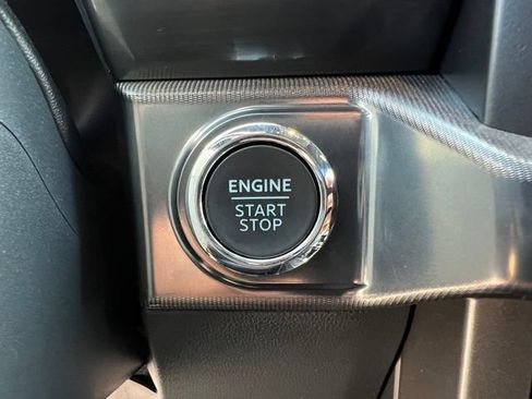 Used 2025 Ford F150 Lariat AWD/4WD image 33