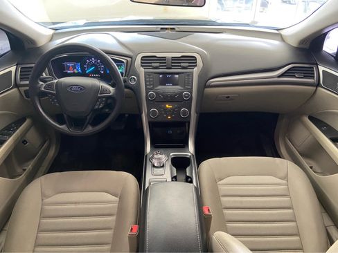 Used 2018 Ford Fusion SE image 17