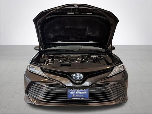 Used 2018 Toyota Camry XLE w/ Audio Package FWD image 4