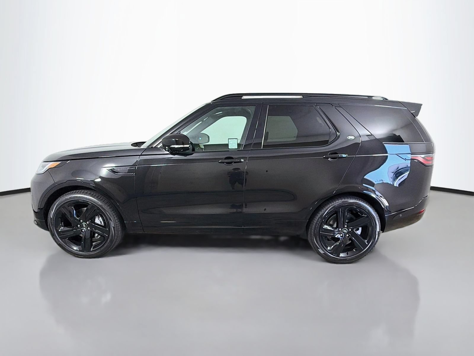 New 2026 Land Rover Discovery Dynamic SE AWD/4WD image 2