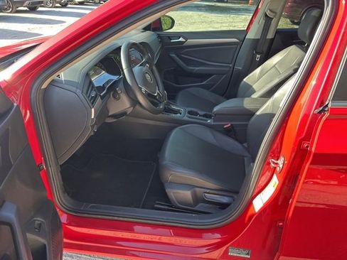 Used 2019 Volkswagen Jetta S image 5