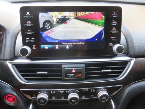 Used 2022 Honda Accord Sport image 17