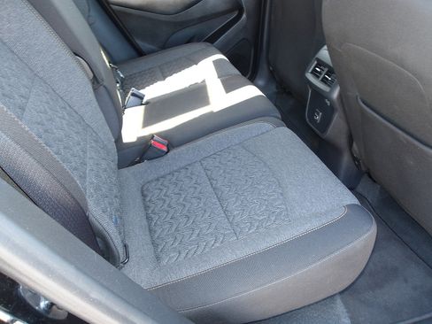 Used 2023 Chevrolet Equinox LT image 11