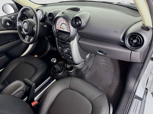 Used 2014 MINI Cooper Countryman FWD image 16