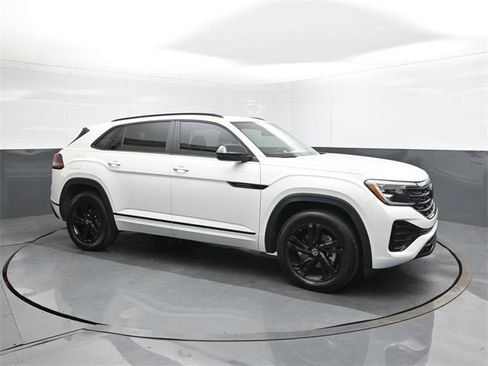 New 2025 Volkswagen Atlas Cross Sport SEL R-Line image 17