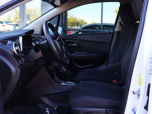 Used 2016 Chevrolet Trax LS w/ LPO, Cargo Package FWD image 35