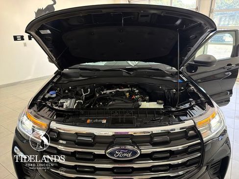 New 2026 Ford Explorer Active RWD image 25