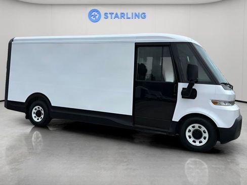 Used 2024 Chevrolet Brightdrop 600 w/ Battery Pack, Max Range AWD/4WD image 12