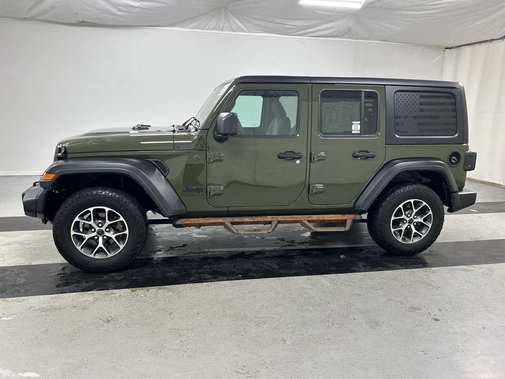 Used 2024 Jeep Wrangler Unlimited Sport AWD/4WD image 6