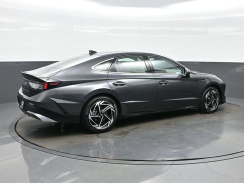 Certified 2026 Hyundai Sonata SEL FWD image 6