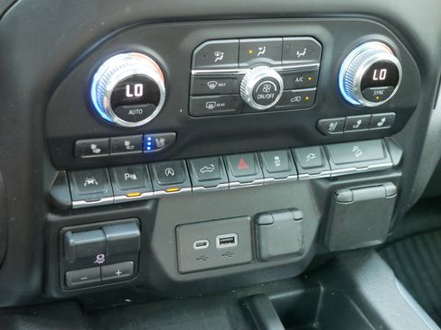 Used 2020 GMC Sierra 1500 AT4 w/ AT4 Premium Package image 14