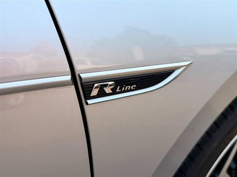 Used 2020 Volkswagen Passat 2.0T R-Line FWD image 26