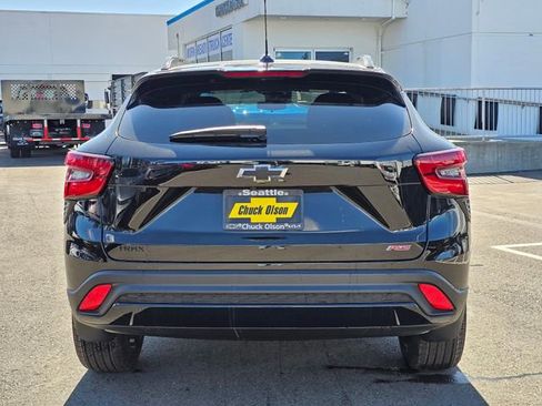 New 2026 Chevrolet Trax LT FWD image 28