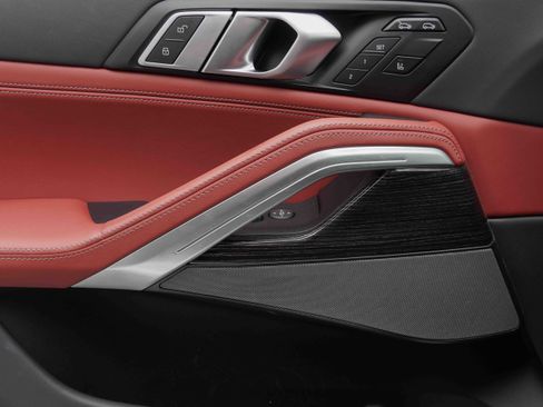 Certified 2025 BMW X6 M60i image 29