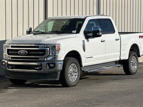 Used 2020 Ford F350 Lariat w/ Chrome Package image 8
