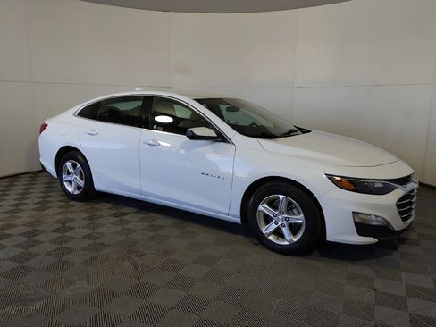 Used 2023 Chevrolet Malibu LT FWD image 11