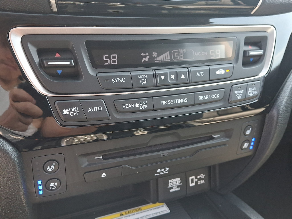Used 2022 Honda Pilot Elite image 16
